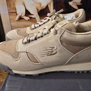 New Balance Rainier Low-Cut UALGSCP SAND BEIGE Width D Men's Hiking boots Sz 13